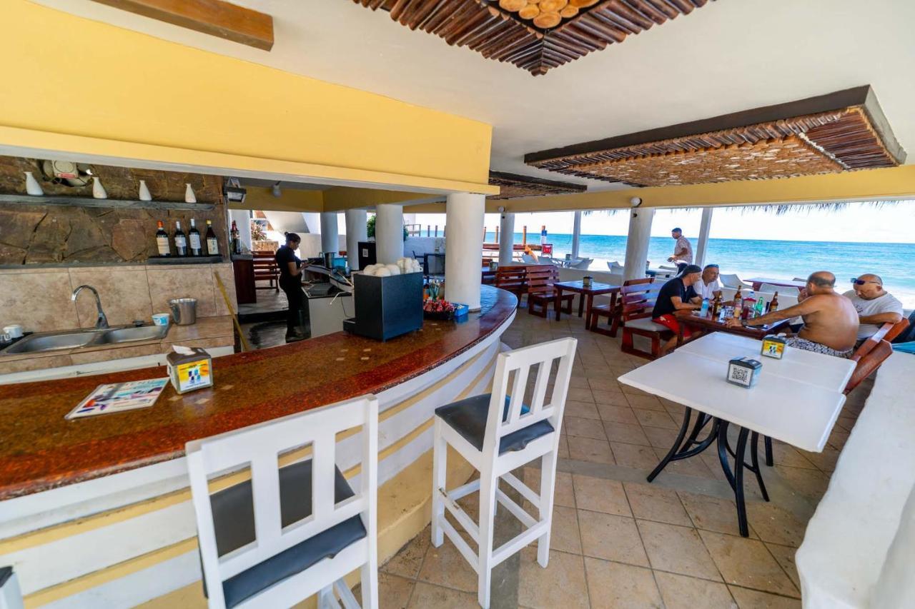 Apartment Kite Oceanfront 1st Row Two Bedrooms And Patio *