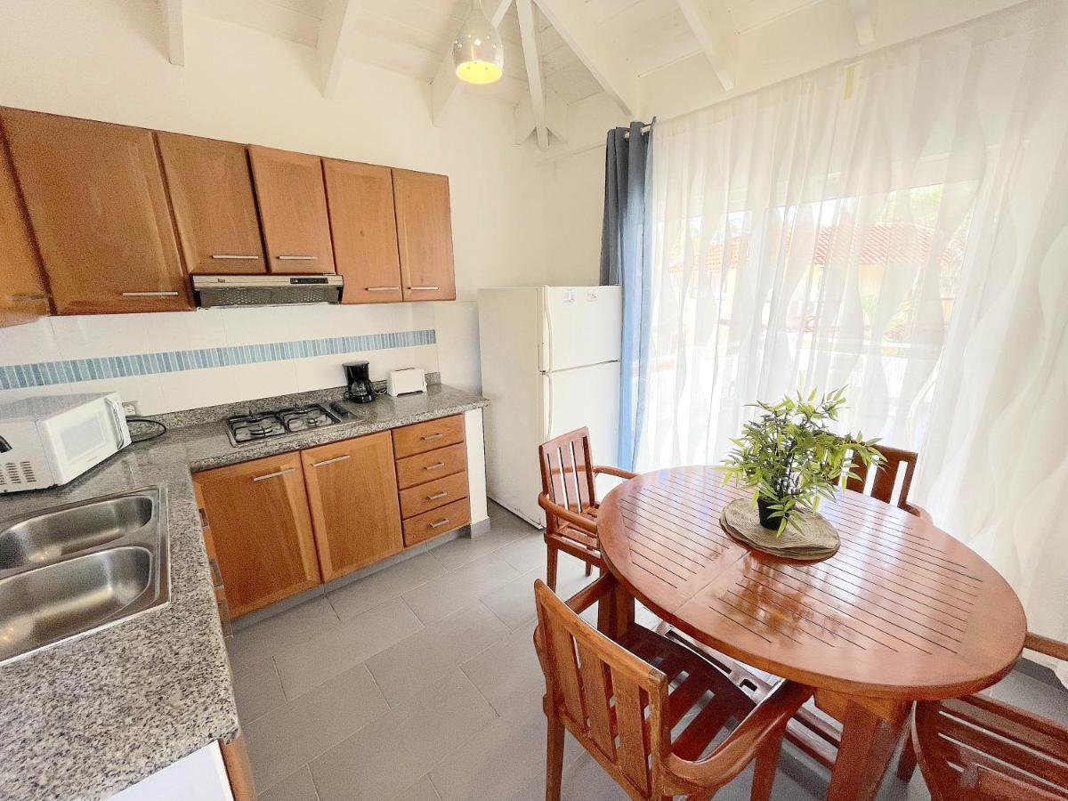 Resort Beach Condo-hotel With Villas & Private Wifi Bbq Beach Club & 5*