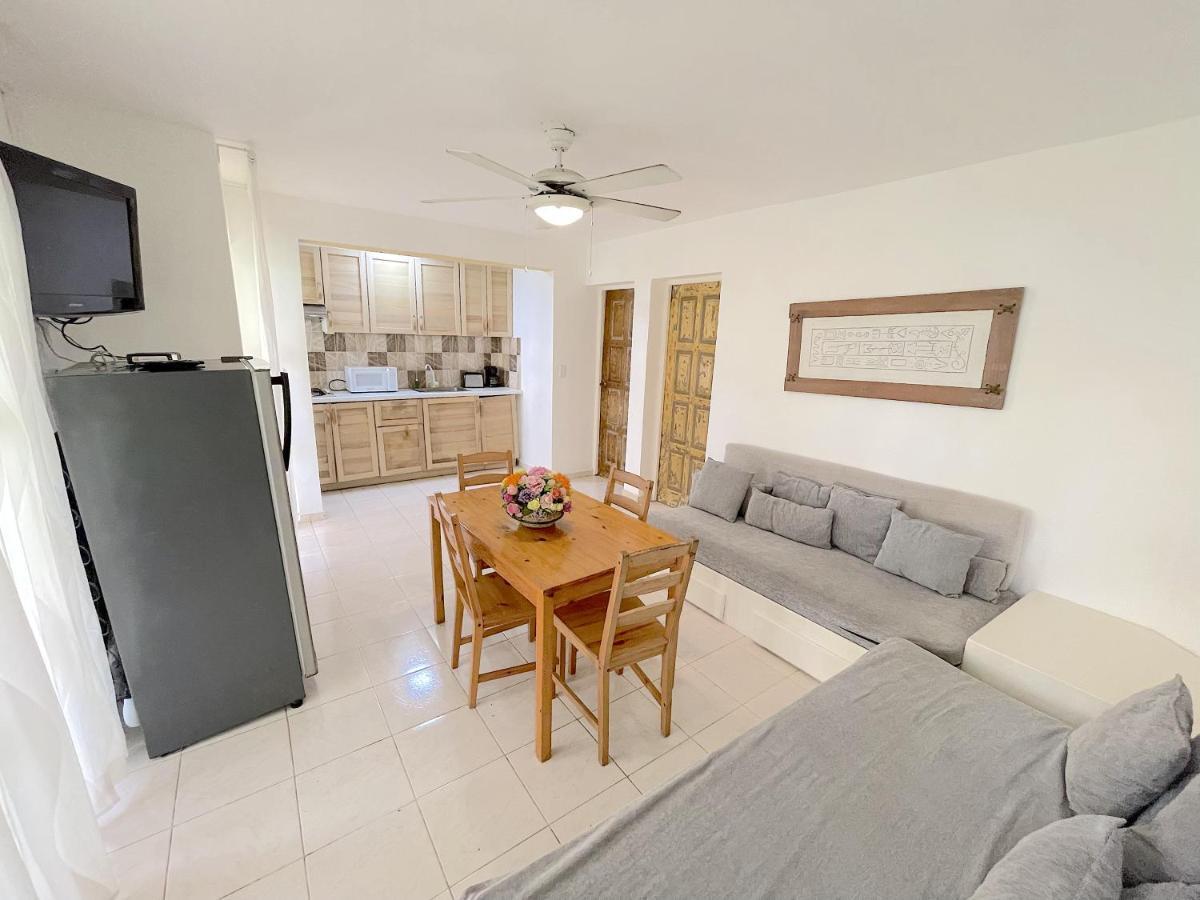 Resort Beach Condo-hotel With Villas & Private Wifi Bbq Beach Club &