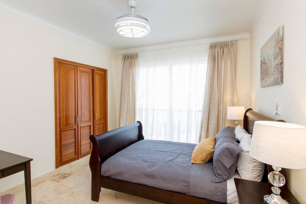Pristine 4br Beachfront Getaway With Pool & Rooftop *