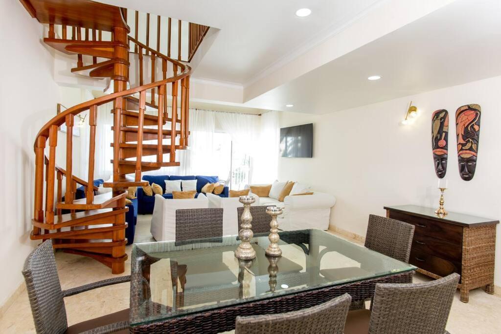 Pristine 4br Beachfront Getaway With Pool & Rooftop * Punta Cana