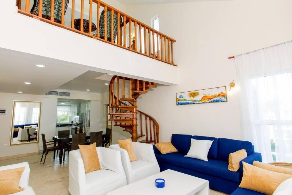 Pristine 4br Beachfront Getaway With Pool & Rooftop Apartment Punta Cana
