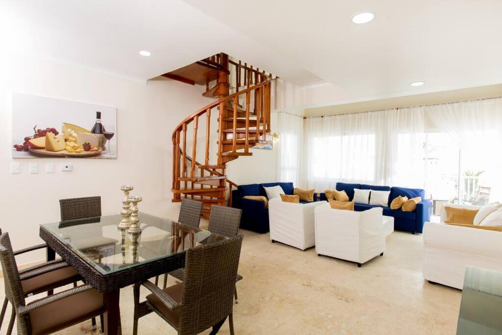 Pristine 4br Beachfront Getaway With Pool & Rooftop Apartment Punta Cana