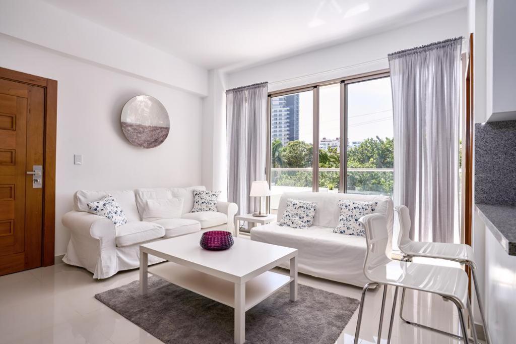 Escape Apartment, Balcony, Pool & Gym In La Julia Apartment Santo Domingo