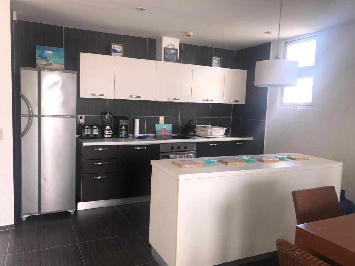 Vista Mare Ocean View Floor Condo, Aparthotel Samana