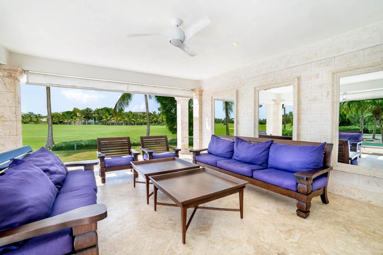 Exclusive And Club Pool *