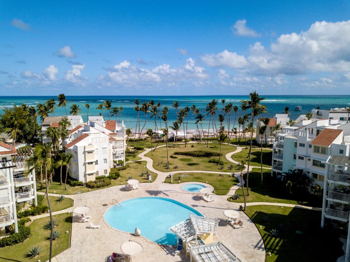 Ocean Views & Private Beach! Luxury 4bdr Getaway Apartment Punta Cana