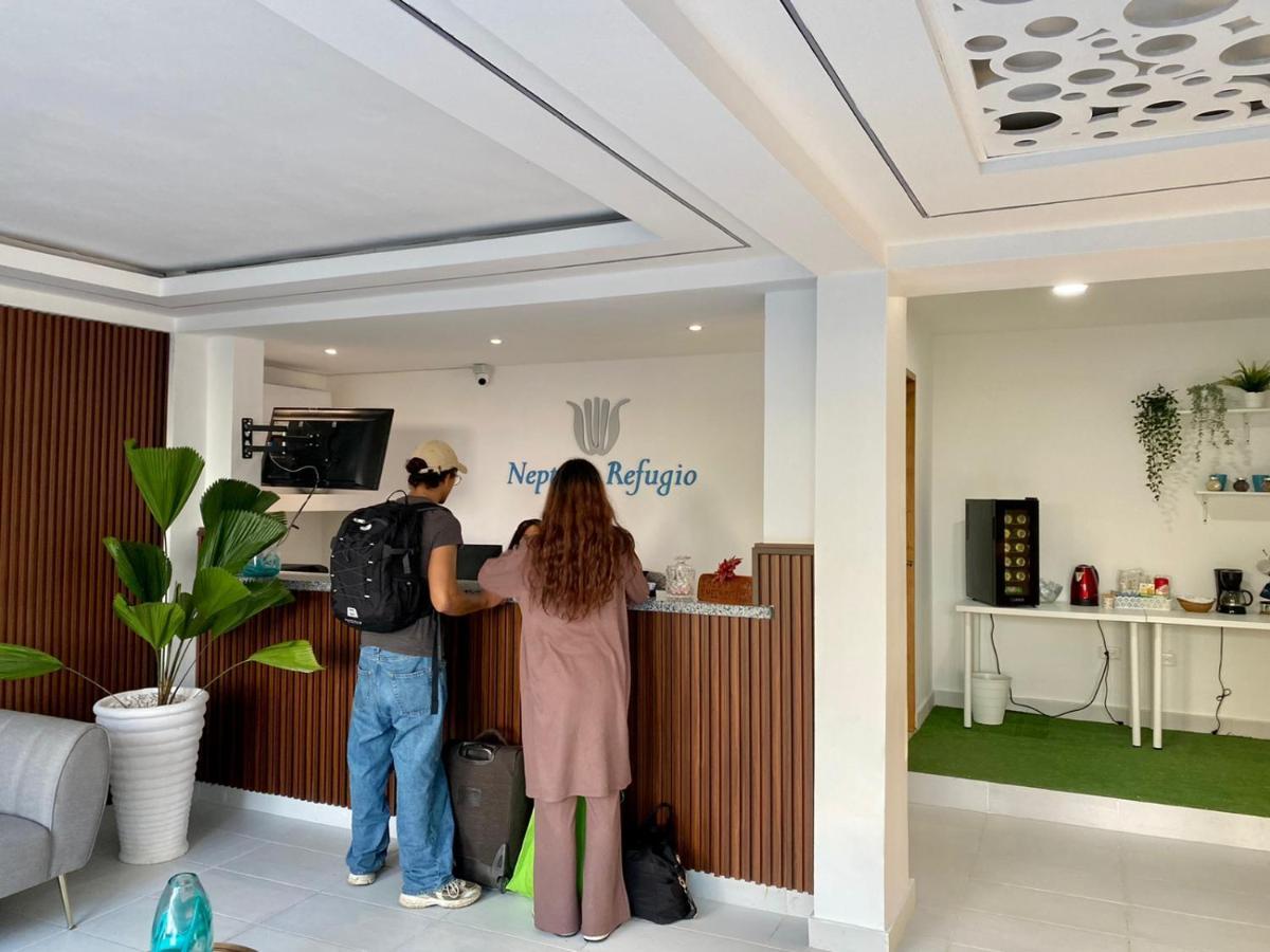 Hotel Neptuno Refugio 3*