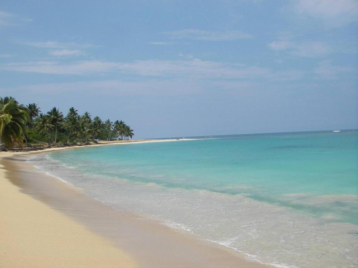 Villa Propiedad De Alto Standing Con Vista Al Mar, Piscina, Tenis, Hasta 12 Personas *