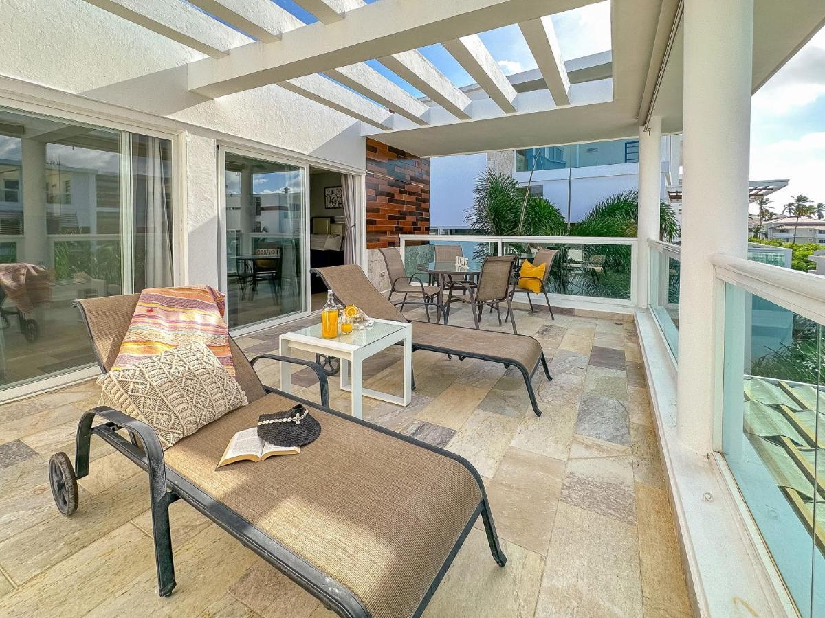 Incredible 3 Bedroom Penthouse W Bbq & Jacuzzi Apartment