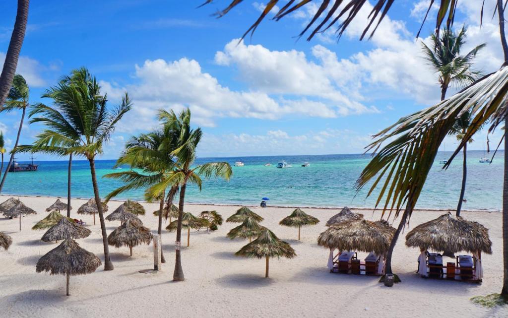 Hotel Ducassi Rooftop Pool Luxury Club And Bavaro