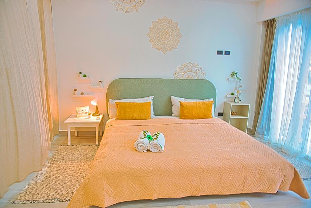 Marina Bay Apartment
