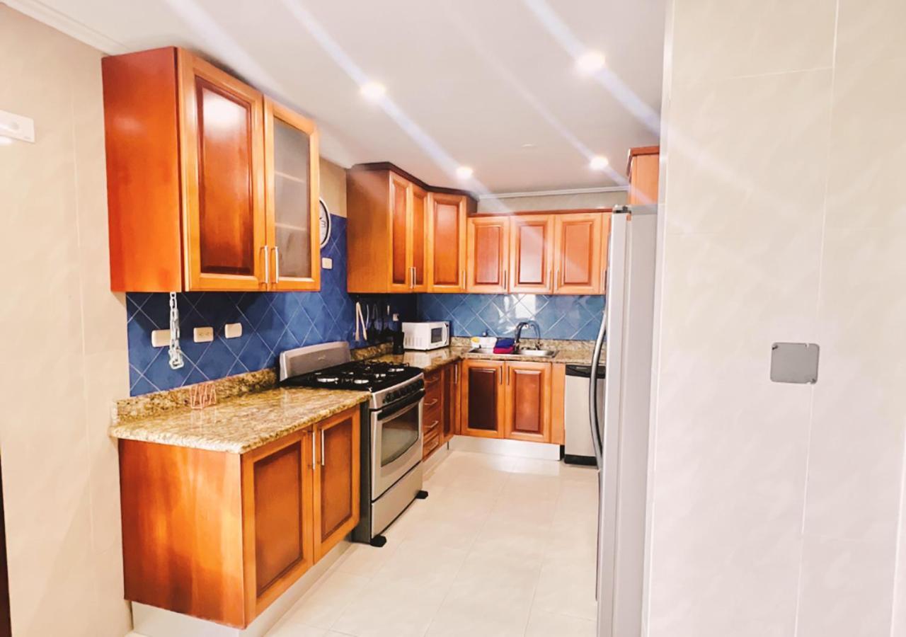 Exclusive 3 Bdr, Gym & Pool, Seaview, Luxury Tower *