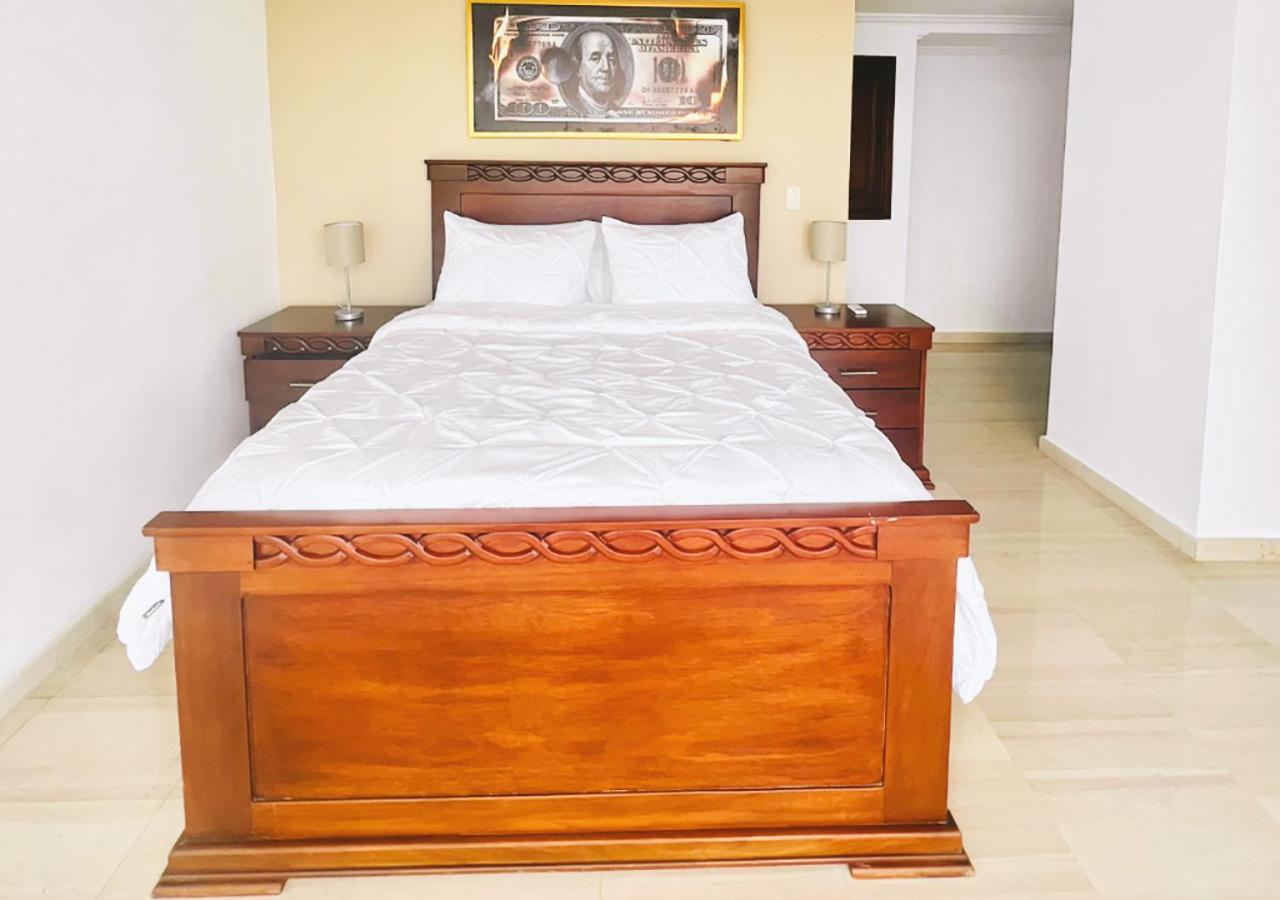 Apartment Exclusive 3 Bdr, Gym & Pool, Seaview, Luxury Tower *