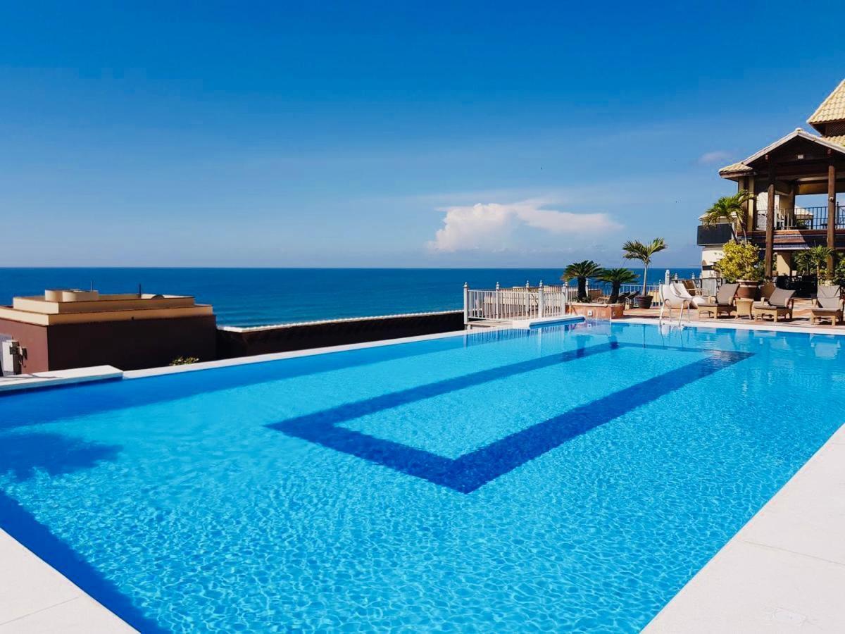 Exclusive 3 Bdr, Gym & Pool, Seaview, Luxury Tower * Santo Domingo