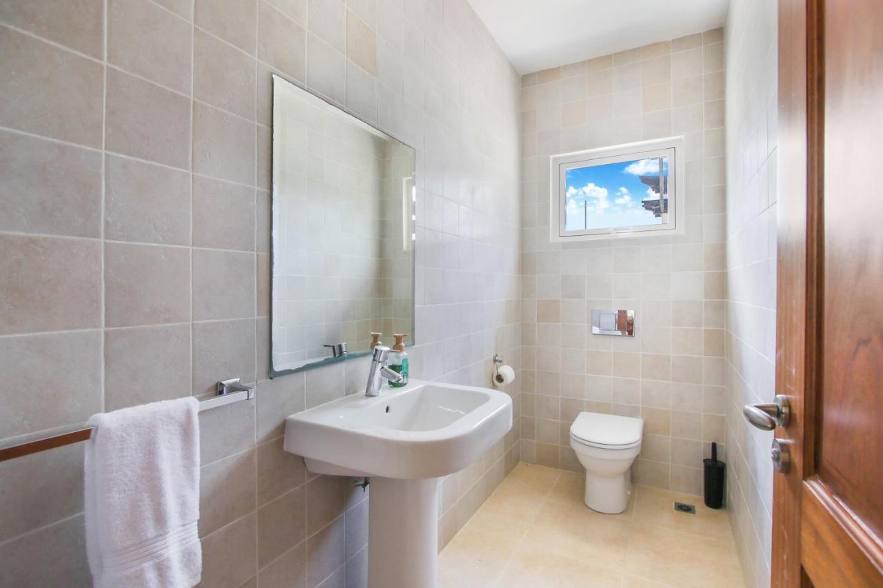 Stunning 3-bedroom With Pool, Jacuzzi And Maid Near Bavaro