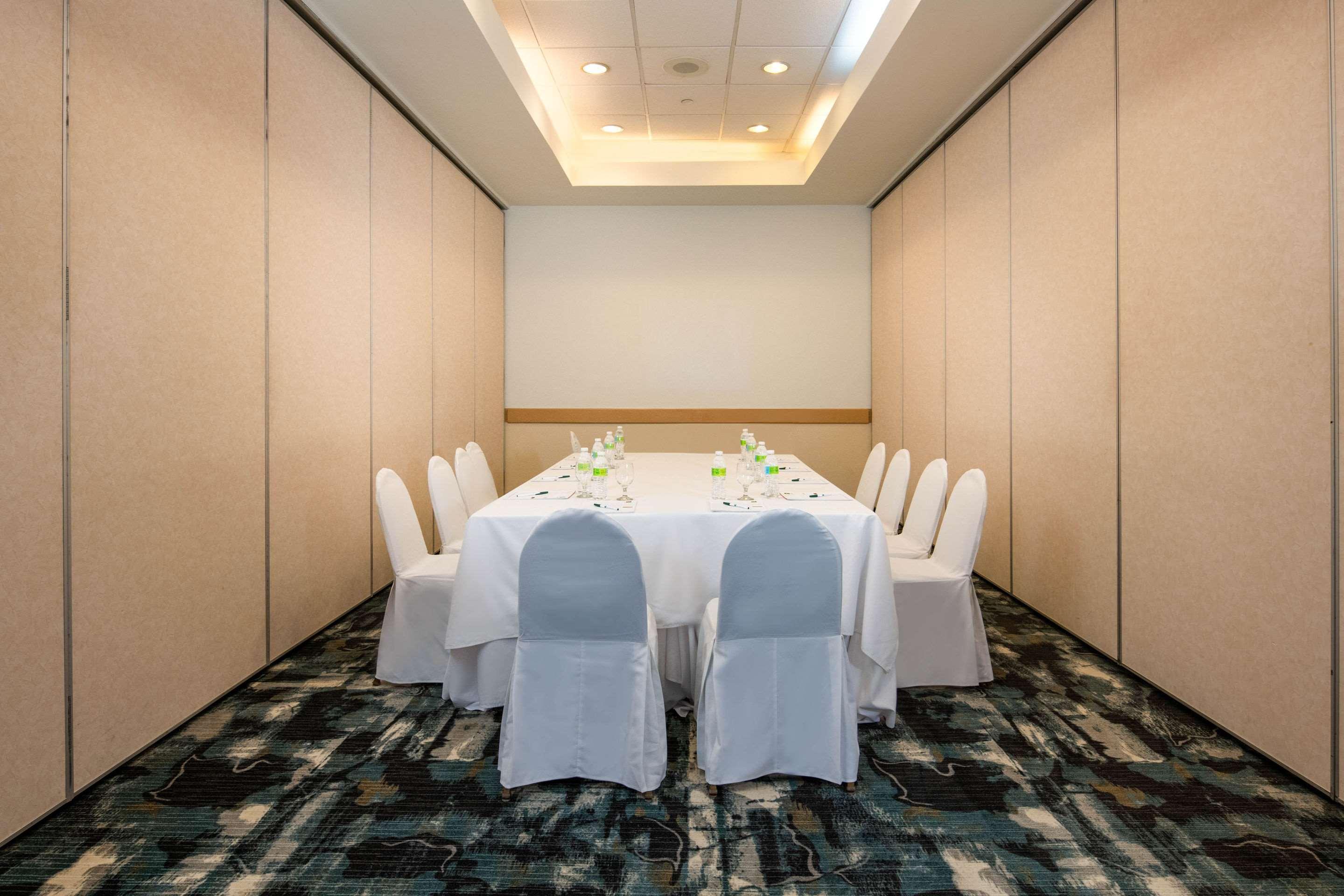 Four Points By Sheraton Hotel