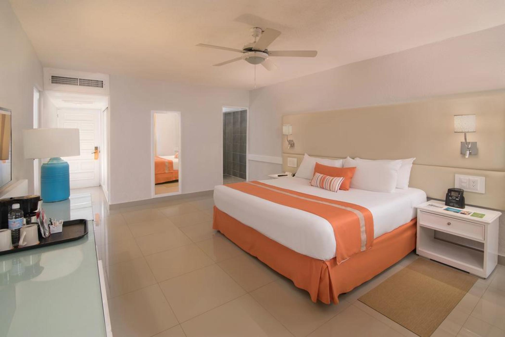 Sunscape 4*