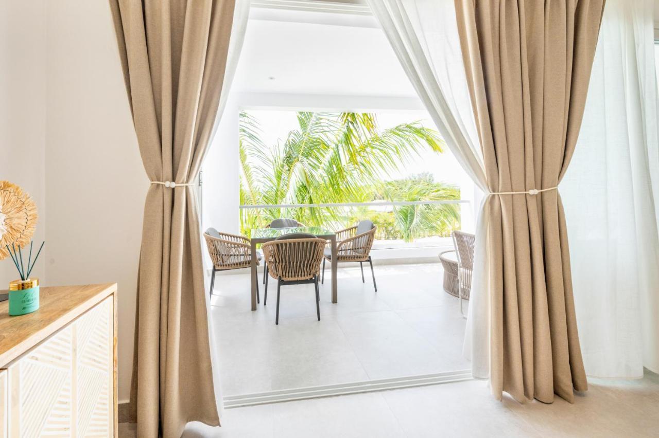 Aqua Esmeralda Luxury Front Apartment *