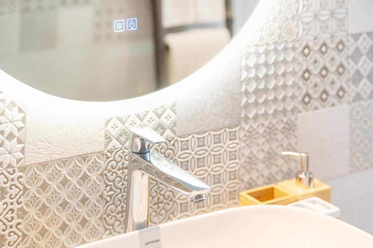 Aqua Esmeralda Luxury Front La Laguna