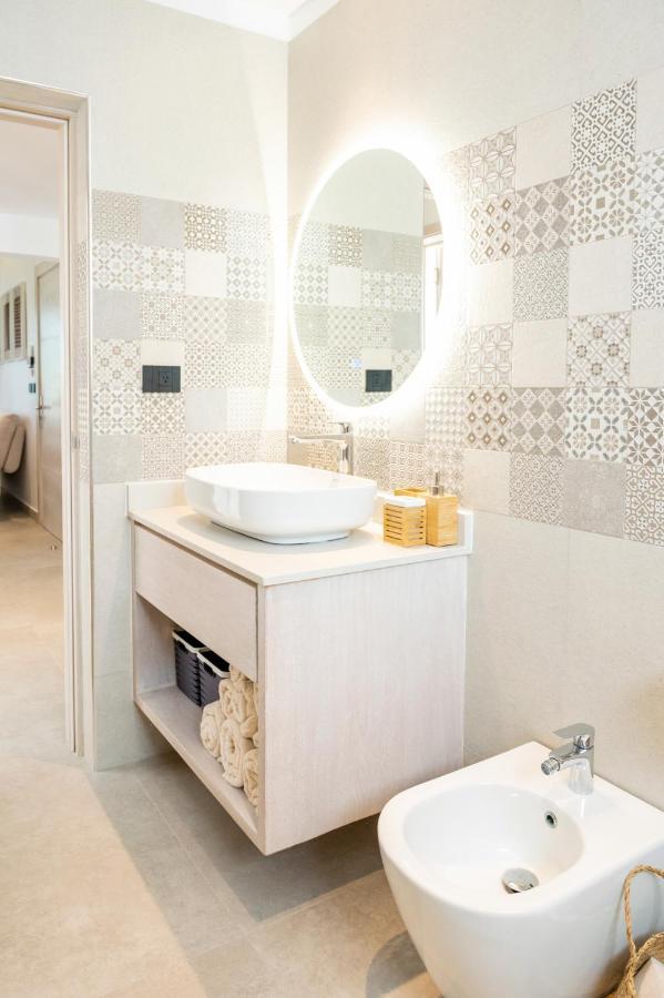 Aqua Esmeralda Luxury Front Apartment
