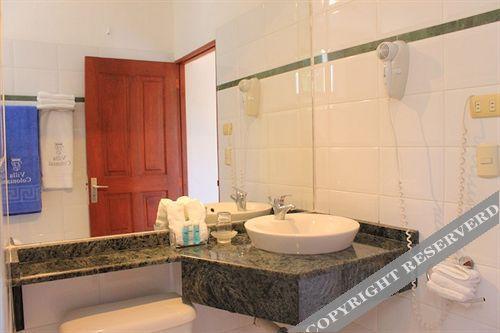 Colonial Hotel 3*