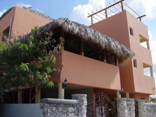 Iguana Bed & Breakfast 3*