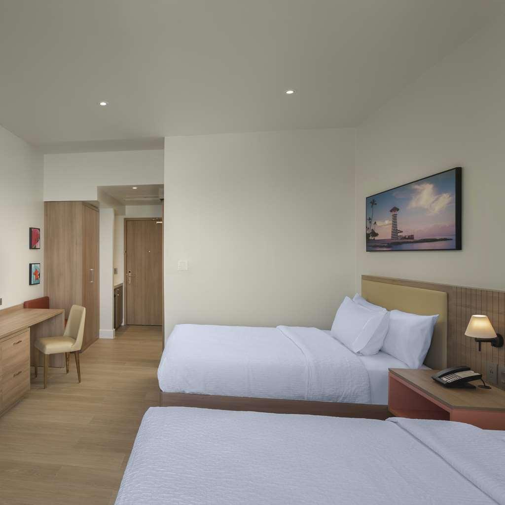 Hilton Garden Hotel 3*
