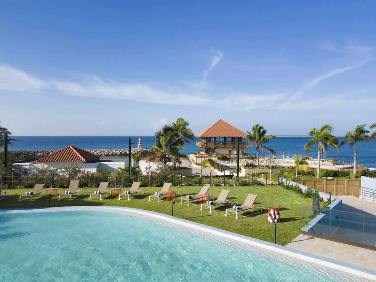 Hilton Garden 3*