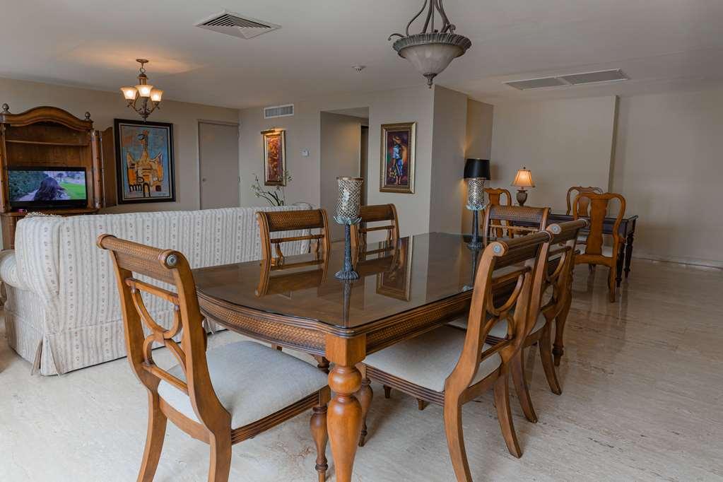 Dominican Fiesta Hotel, Trademark By Wyndham Hotel Santo Domingo