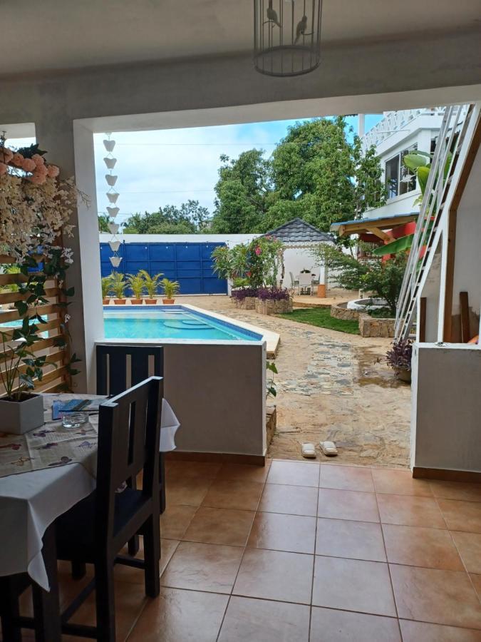 Dona Mayra Aparta Aparthotel *