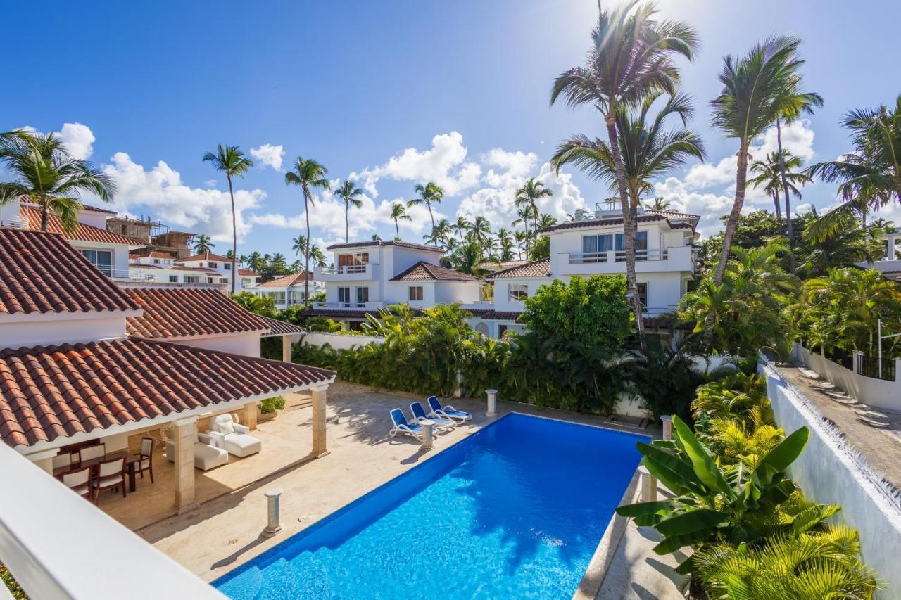 Huge 8-bedroom With Private Pool - Corales