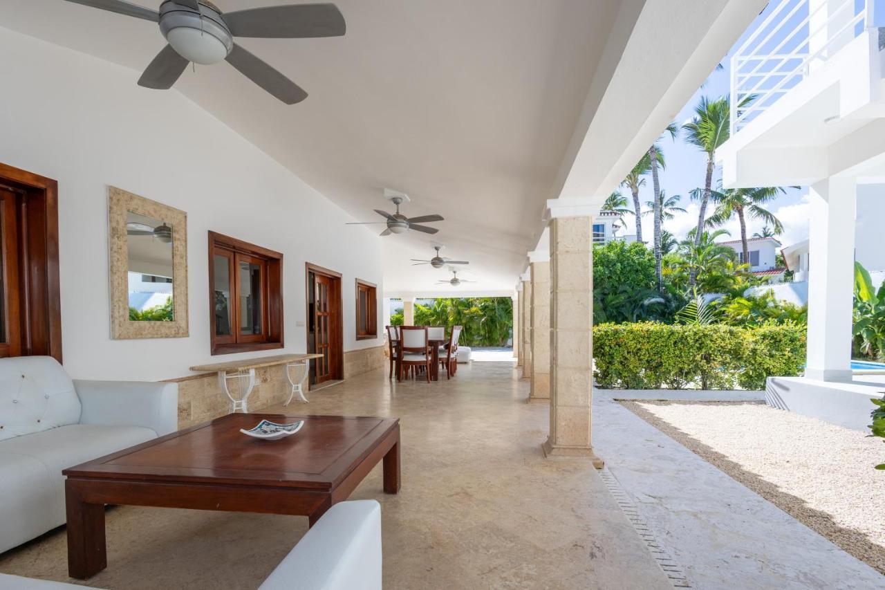 Huge 8-bedroom With Private Pool - Corales * Punta Cana