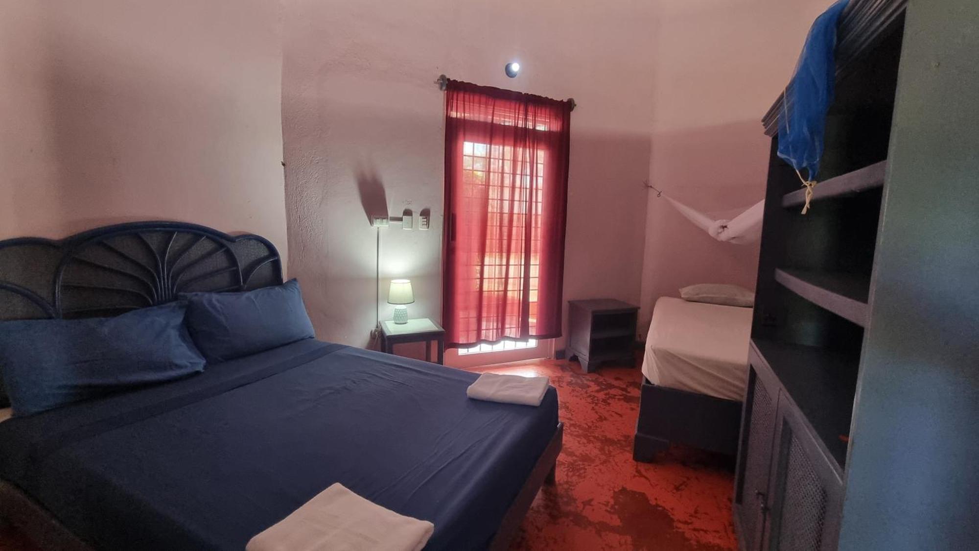 Il Triangolo Hostel