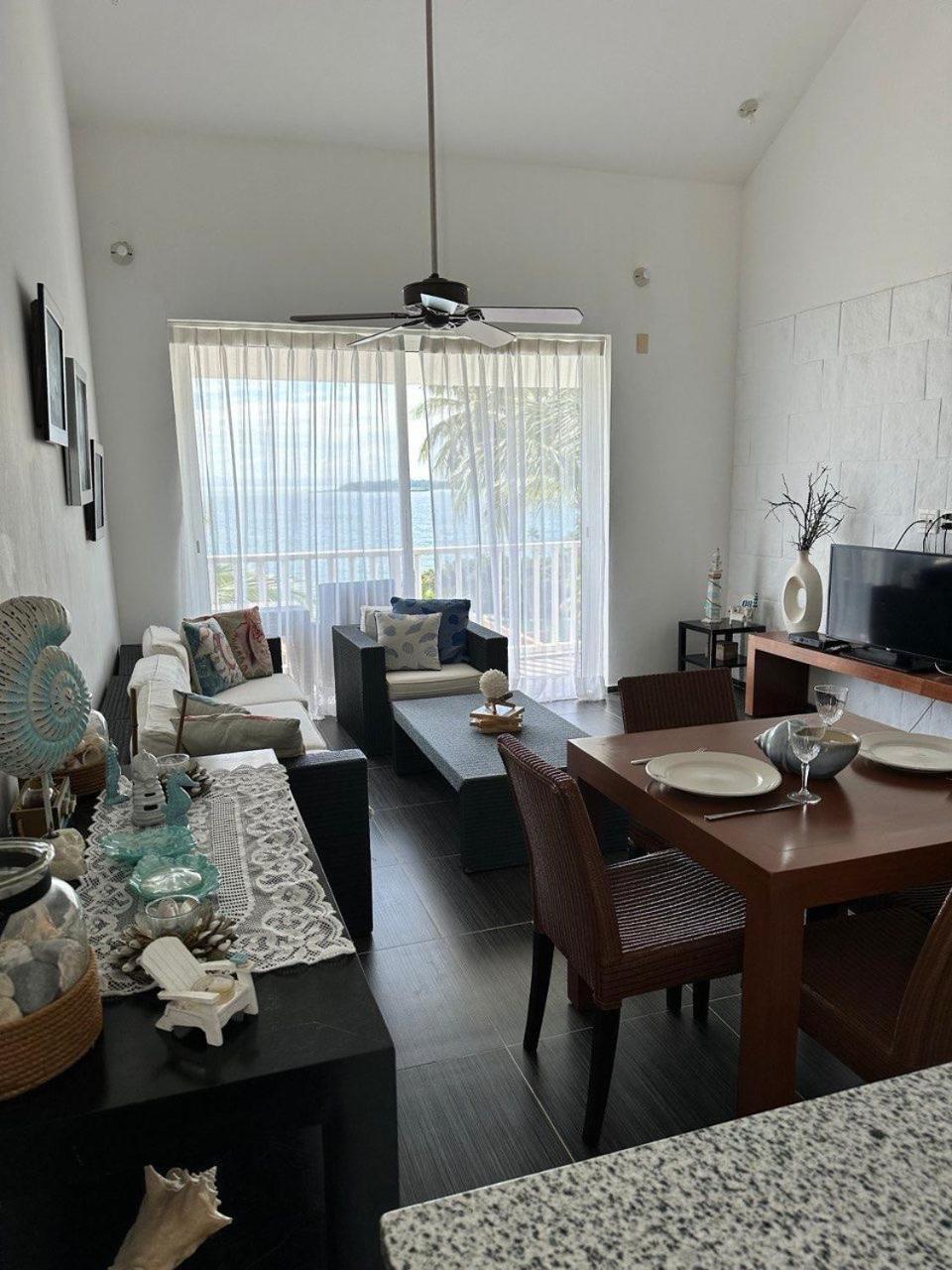 Aparthotel Vista Mare Ocean View Floor Condo, Samana