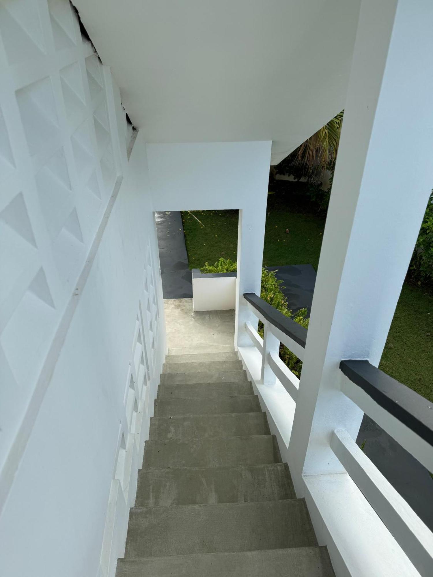 Apartment Catalina, Oceanview Multi 2 Bd 2 Bath Units With Balcony And Pool