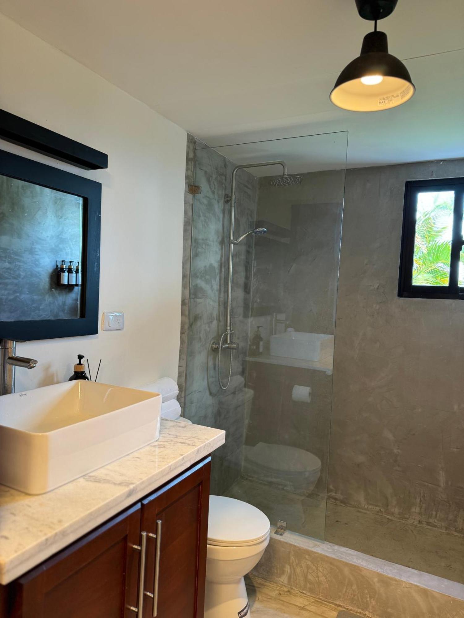 Catalina, Oceanview Multi 2 Bd 2 Bath Units With Balcony And Pool Apartment Cabrera