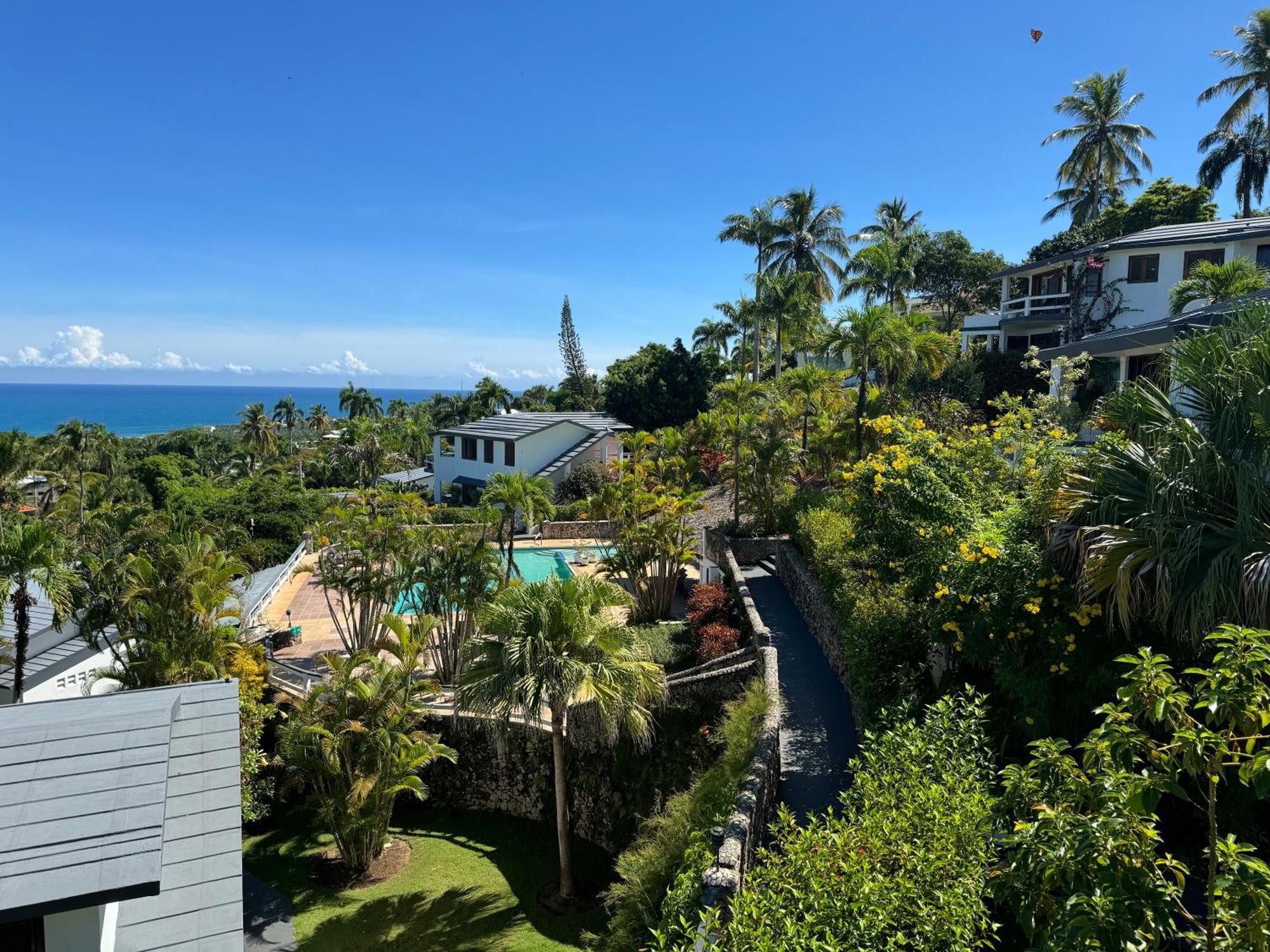 Catalina, Oceanview Multi 2 Bd 2 Bath Units With Balcony And Pool *
