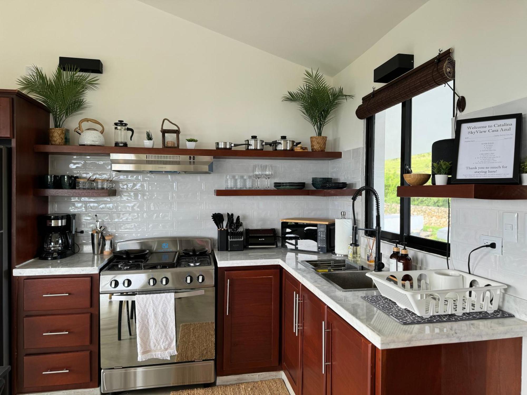 Catalina, Oceanview Multi 2 Bd 2 Bath Units With Balcony And Pool