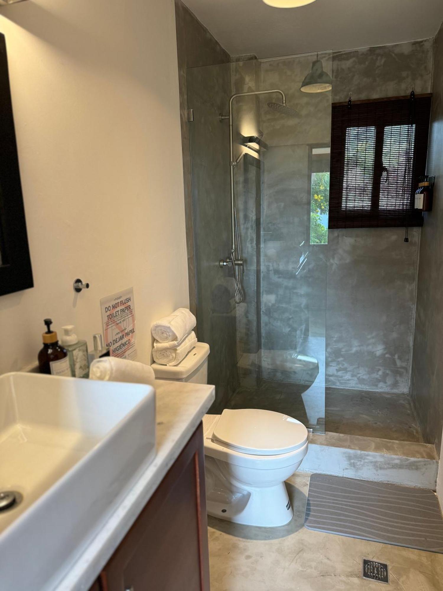 Catalina, Oceanview Multi 2 Bd 2 Bath Units With Balcony And Pool *