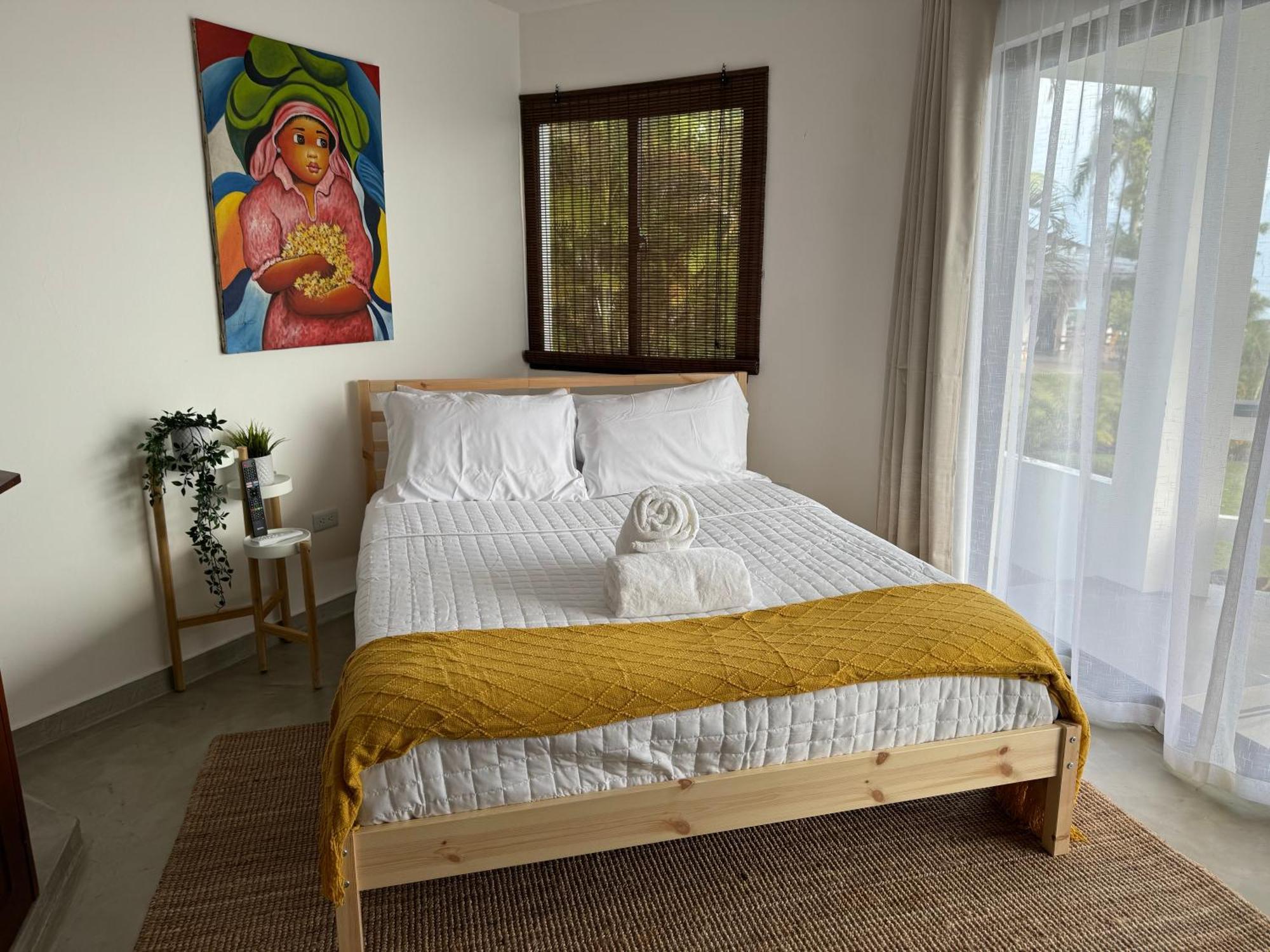 Catalina, Oceanview Multi 2 Bd 2 Bath Units With Balcony And Pool Apartment