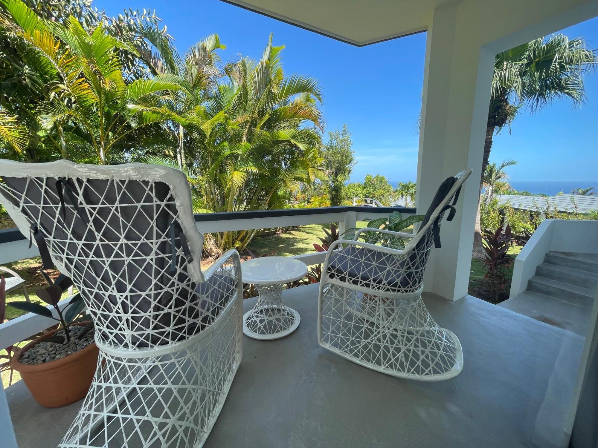 Catalina, Oceanview Multi 2 Bd 2 Bath Units With Balcony And Pool Apartment Cabrera