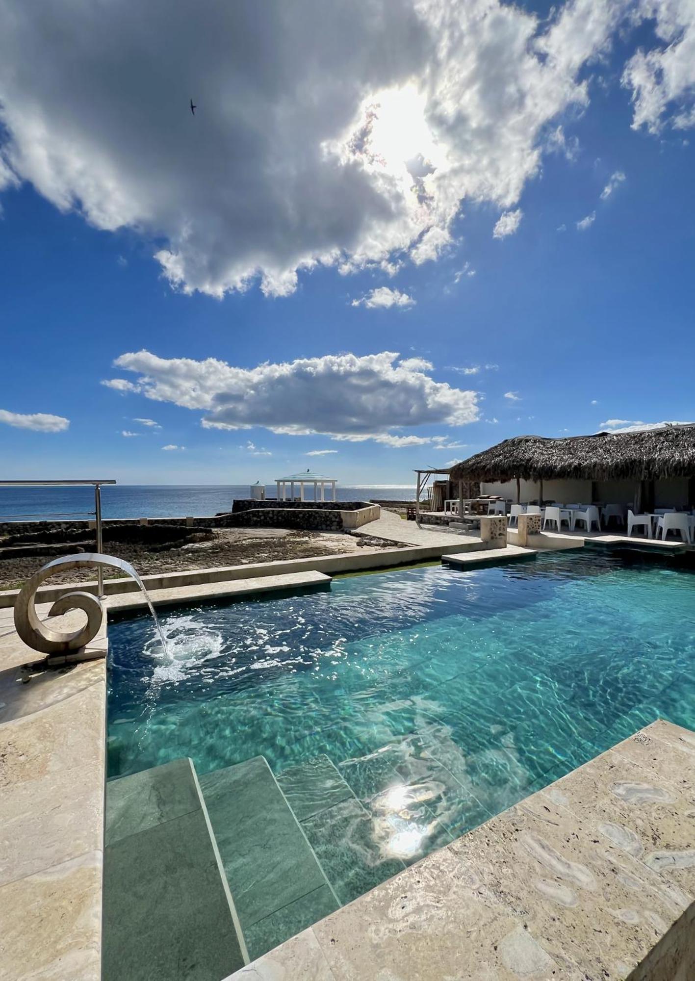 Triton Boutique & Restaurant Hotel