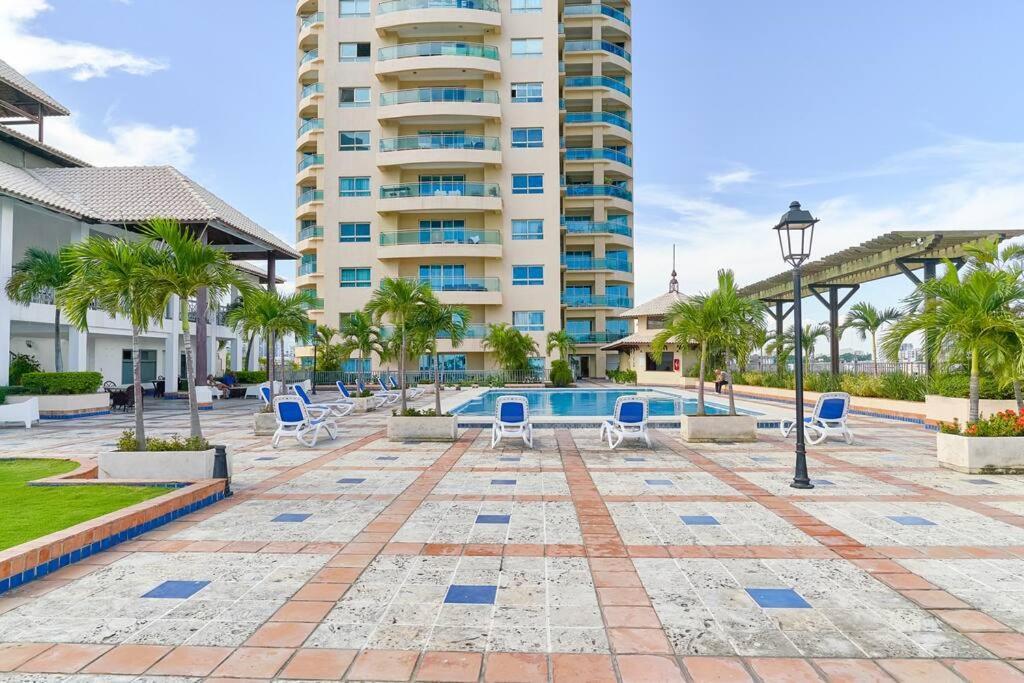 Luxurious Ocean View Apartment