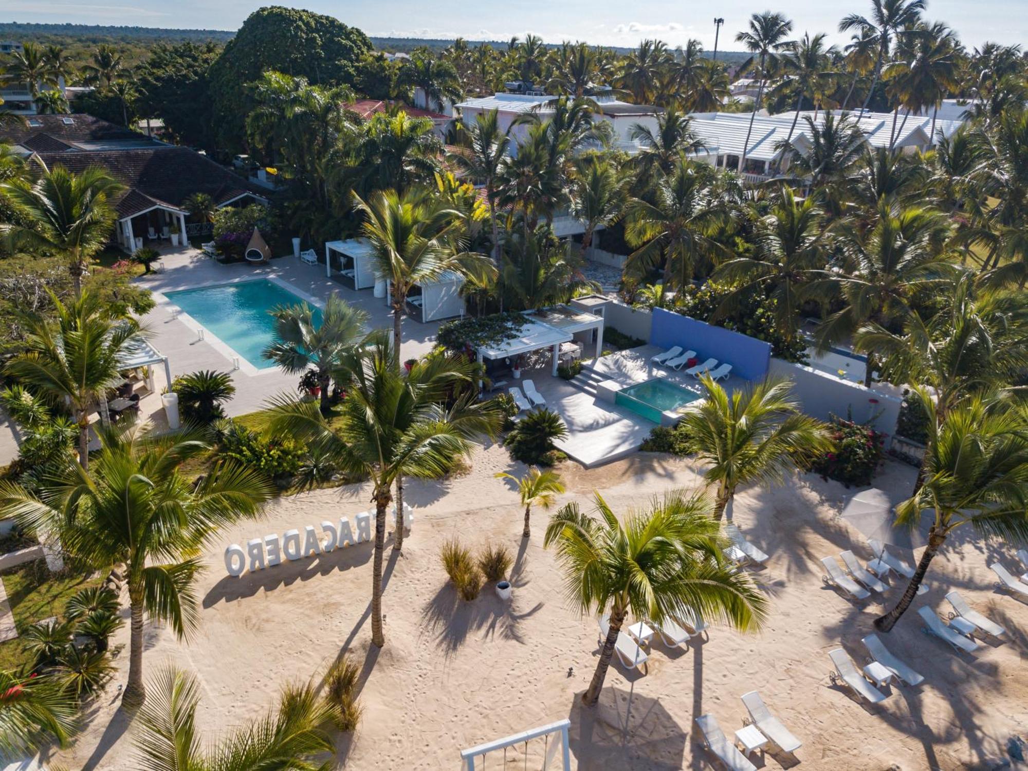 Tracadero Club & Holidays