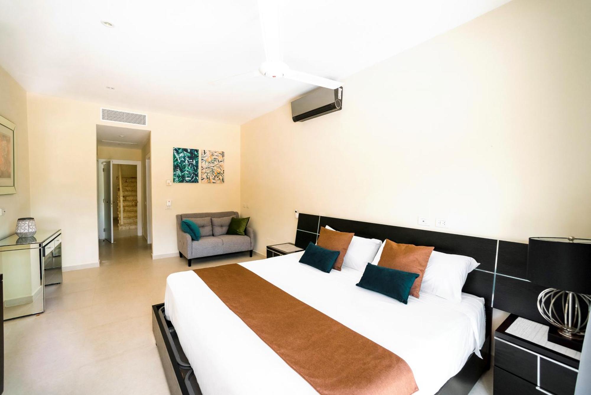 Luxury Private Villas With Pool, Private Beach, Bbq Villa