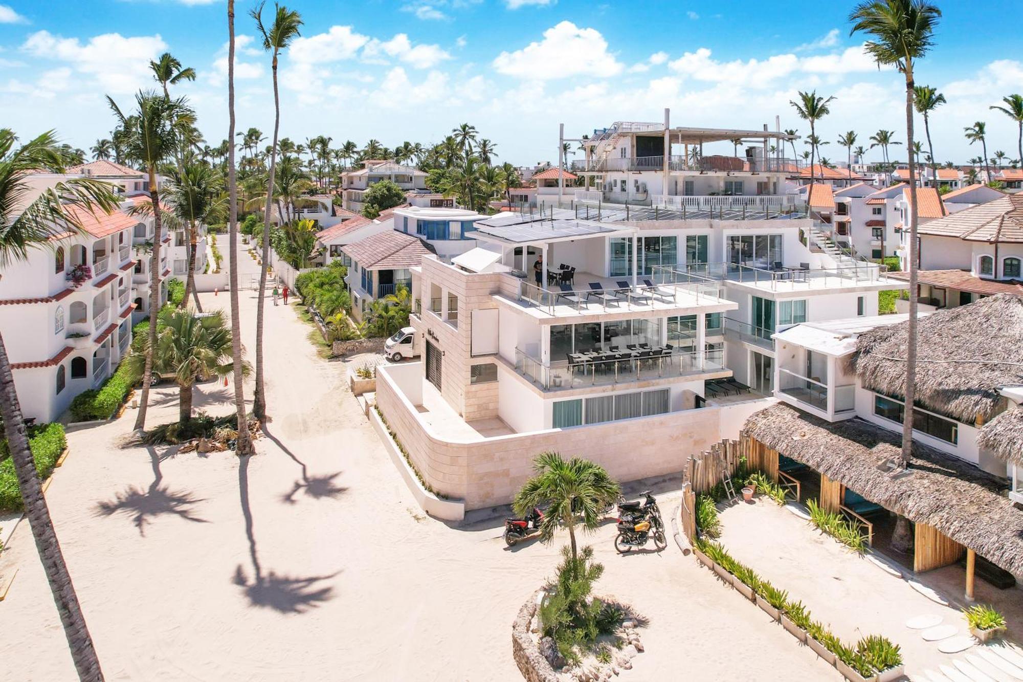 Villa Luxury In Bavaro Just On The Punta Cana
