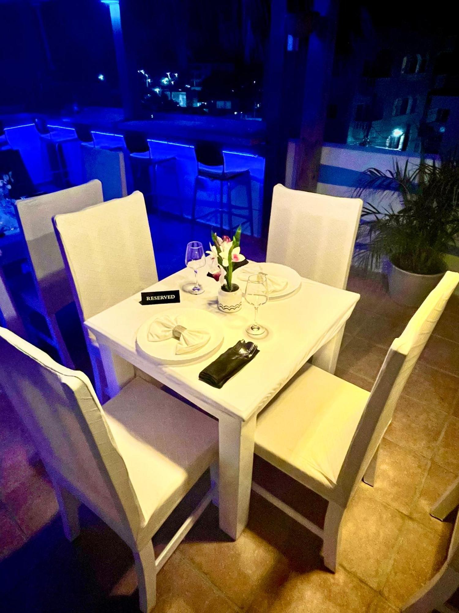 Iguana Bed & Breakfast 3*