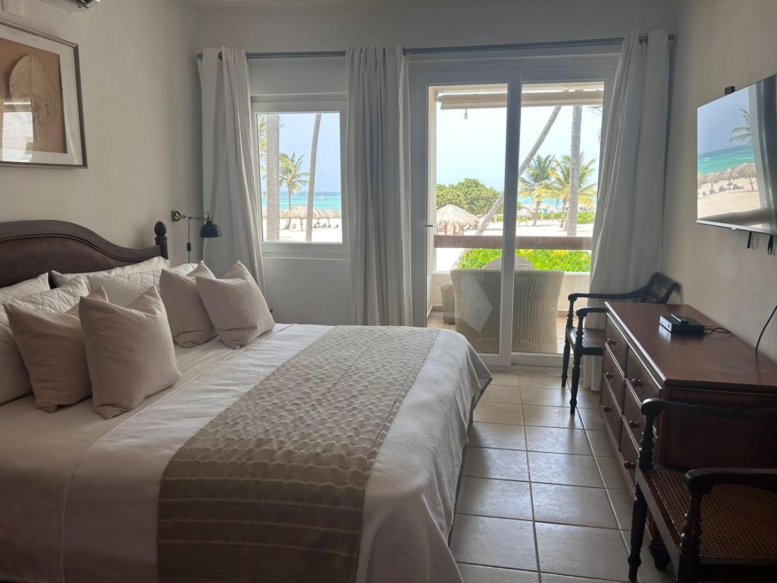 Apartment Stanza Mare: Beachfront Bavaro With Private *