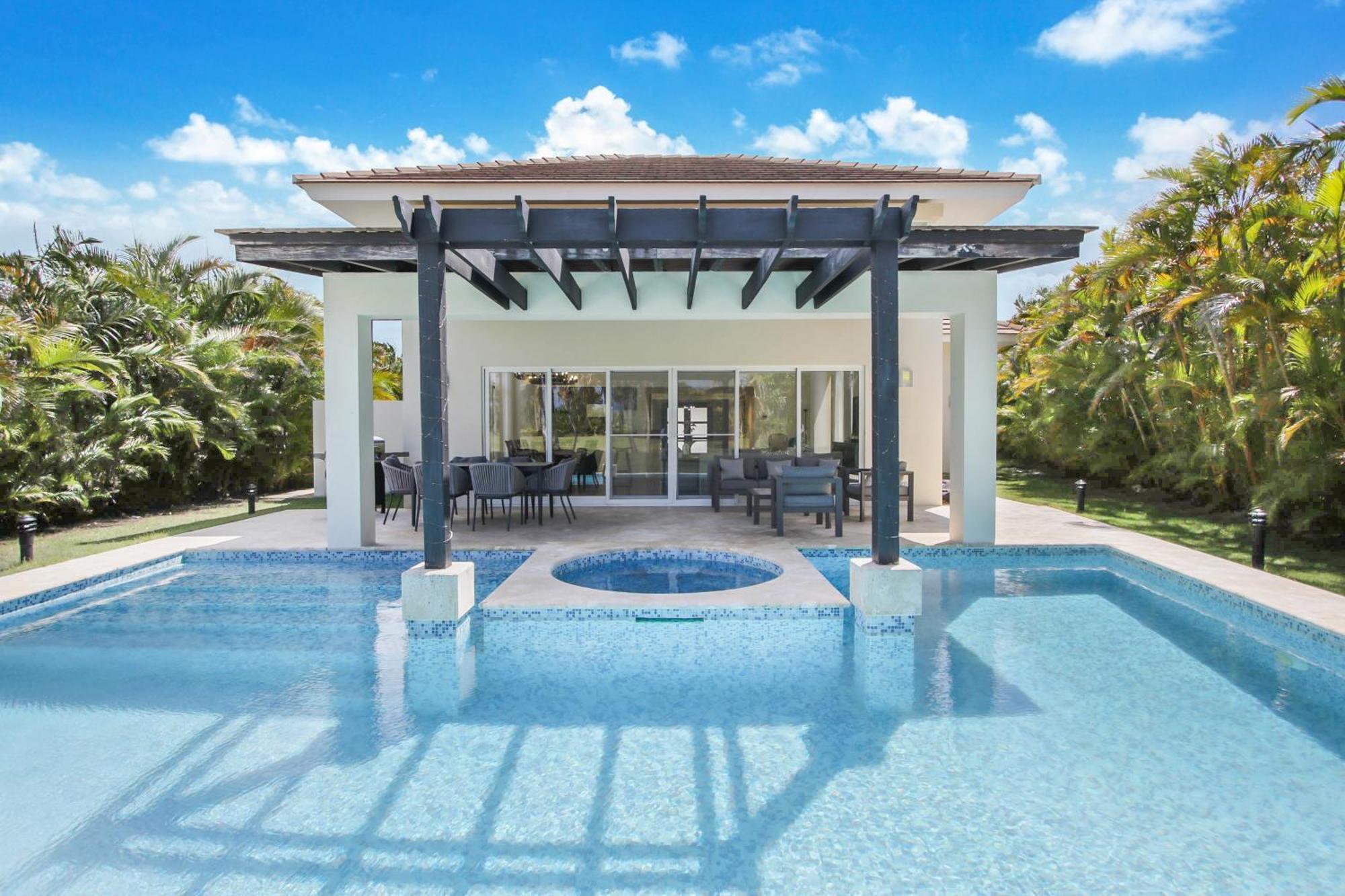 Stunning 3-bedroom With Pool, Jacuzzi And Maid Near Bavaro * Punta Cana